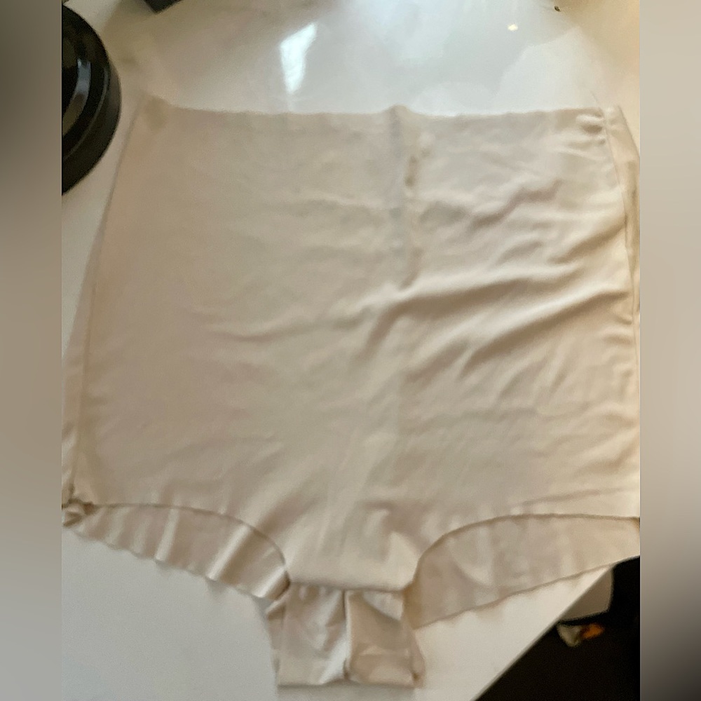 Akira intimate women’s seamless high waisted panties in cream size XL